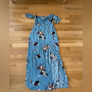 Off the shoulder boutique MIDI dress size small